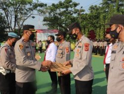 Tepat Di Hari Bhayangkara, 64 Personil Polres Sukabumi Naik Pangkat