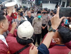 Aksi Demo Mahasiswa di Sukabumi Tolak Kenaikan Harga BBM