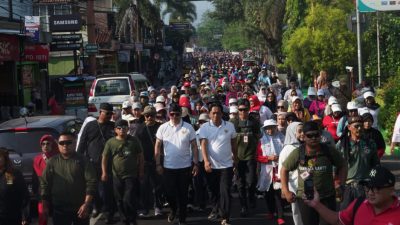 Gerak Jalan Santai Hendrik – Luky Banjir Peserta, Hadiah Utama Satu Unit Rumah Gemparkan Sumedang!