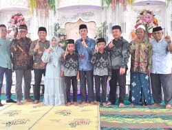 Cabup OKI, HM Dja’far Shodiq Hadiri Aqiqah Muhammad Rafa dan Muhammad Rafi di Desa Nusantara.