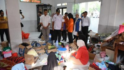 Pj. Gubernur Jawa Barat Tinjau Lokasi Terdampak Banjir di Kota Sukabumi Dihimbau Semua Pihak Siaga Hujan Ekstrem