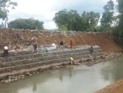 Pemasangan Bronjong di Dusun Rejosari: Upaya Cegah Longsor dan Lindungi Warga